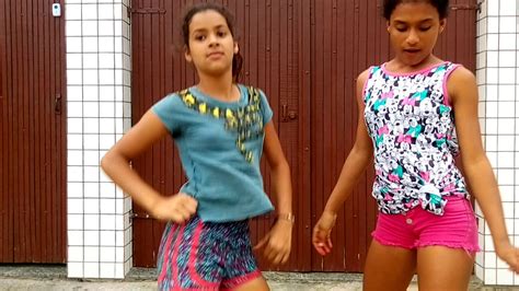 mulher dançando só de calcinha|Menina de 13 anos dança sem roupa em baile funk – Record